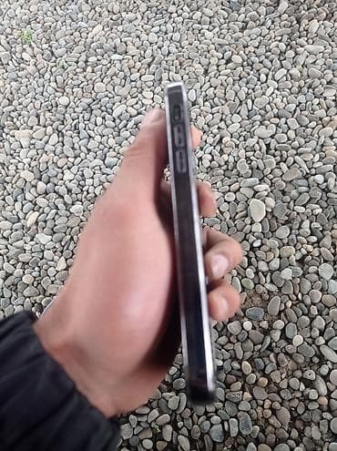 telefon saat: IPhone 11, 64 GB, Qara, Face ID — 8