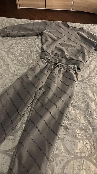 boyfrend şalvar: Alexander Wang qadın kostyumu Brend: Alexander Wang 	•	Növ: Qadın — 3