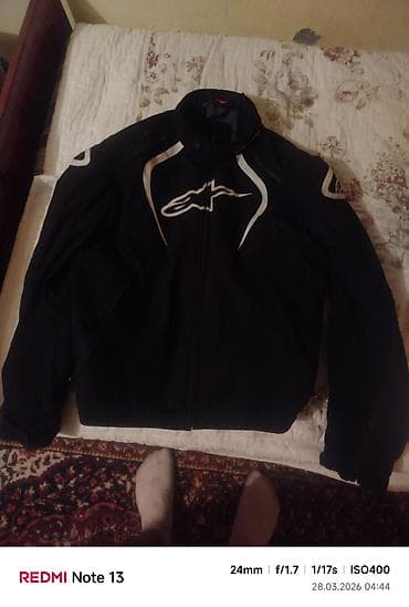 nama papik: Alpinestars motosiklet gödəkçəsi - Rəng: qara, ağ loqo və zolaqlar - — 1