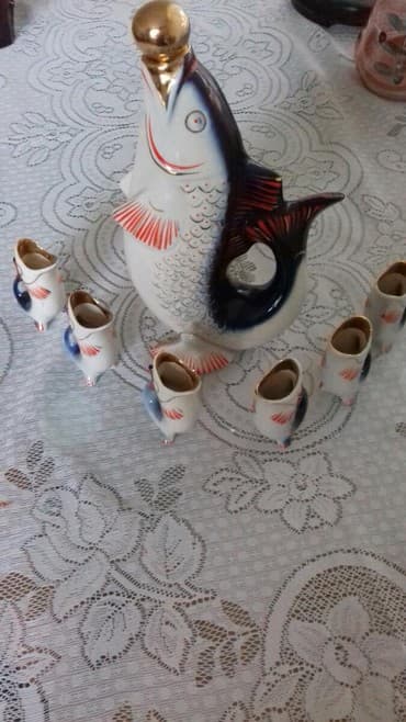 qedmi qablar: Qedi̇mi̇ suvi̇ni̇r60
azn.Real alicilar narah elesin — 4