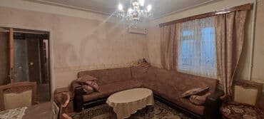 8 noyabr prospektində ag şəhər bulvarina yaxin 7 mertebeli binanın