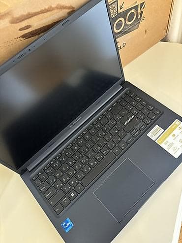 internetli tv: ASUS Vivobook, 15.6 ", Intel Core i7, 512 GB — 3