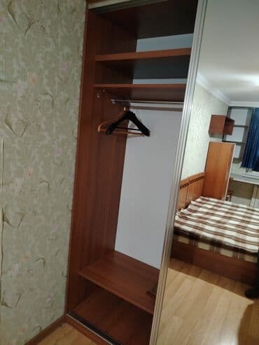 2ci əl dolab: İşlənmiş, 4 qapılı Düz dolab, Qarderob, paltar dolabı — 4