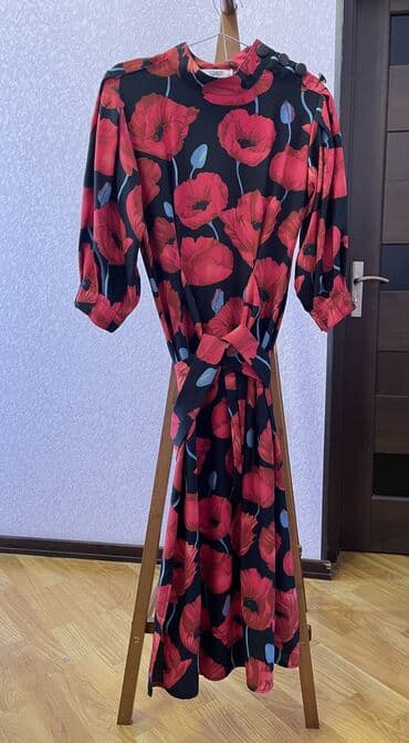 qadın donlar: - Model: uzun, düz kəsim, beldə bağlama kəməri ilə - Uzunluq: maxi - — 1