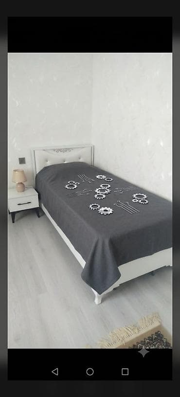 divarda kitab refi: SaraesiTek neferlik carpayi 1 tunba. *Qiymeti 120 Azn.* Unvan — 1
