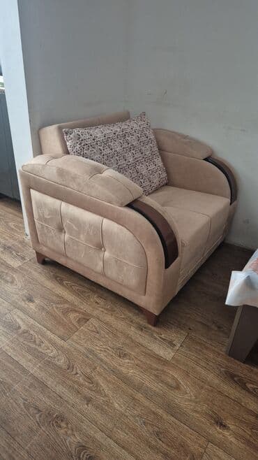 Kreslolar: İşlənmiş, Kreslo, Parça — 1