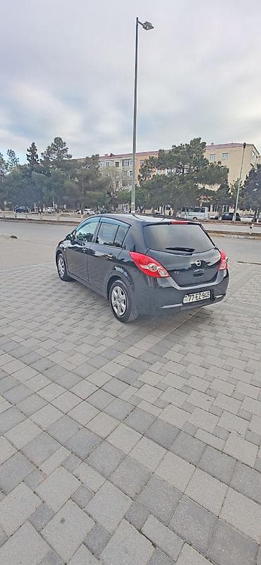 renault megane dizel: Nissan Tiida: 1.5 l | 2011 il Hetçbek — 1