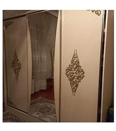 Dolab 200azn satilir. Ünvan Kənd Əhmədli vp5728 (El)
