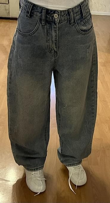 ciddi qadın ətəkləri: Razmer 36 
Yenidir — 1