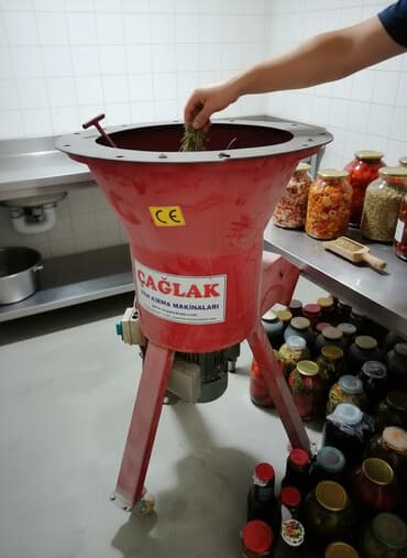 Ot ceken yem uyden aparat az isdifde olnub 4 setaksi var otu isdelinen — 1