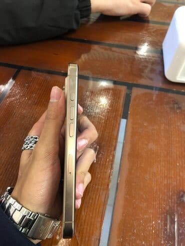 tab 8: IPhone 16 Pro, 256 GB, Qızılı, Zəmanət — 4