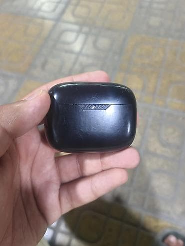 iphone 11 pro max adapter: Qulaqlıq üçün simsiz şarj qutusu - Rəng: qara, kompakt cib ölçüsü - — 1