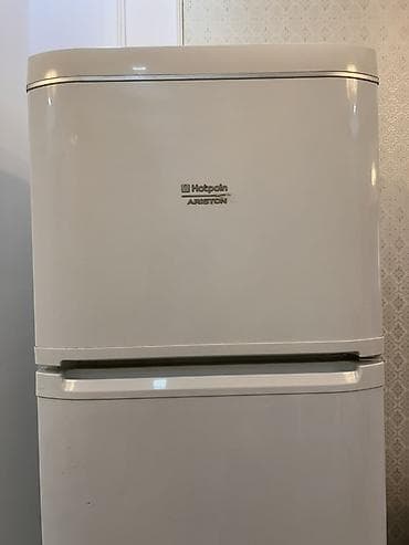 hotpoint: Hotpoint-Ariston ikiqapılı soyuducu - Üst kamera: dondurucu. Qapıda — 2