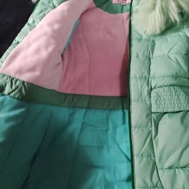 usaq qizil sirqalari: Qalın uşaq kurtkasi satılır.10_12 yaşa gedər .10 manat.mingecevirde — 2