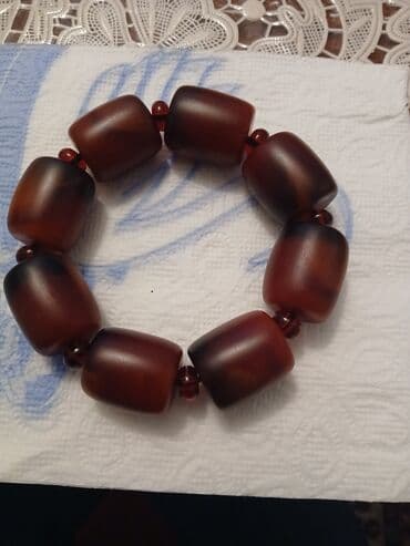 kisi uzuyu qizil: Bilərzik — 1