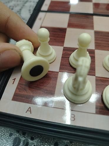 oyun alanı: Portativ şahmat dəsti Şahmat satılır qatlana bilir 23x23sm di — 5