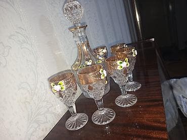 Кухонные принадлежности: Kristal qrafin və badya dəsti - Tərkibi: 1 ədəd qrafin (şüşə tıxaclı) — 2