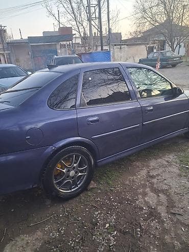 opelər: Opel Vectra: 2 l | 1996 il 547000 km Sedan — 10