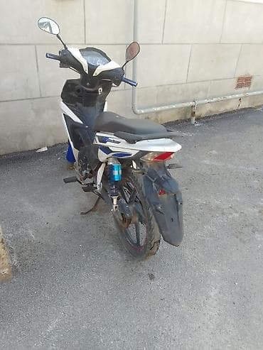 S50 2 moped bir yerde satiram işlek vezyetdediler ikside mùnasib