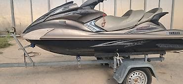 su masni: Yamaha WaveRunner SHO hidroskuteri, treyler ilə birlikdə - — 1