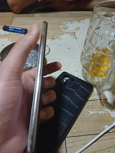 mi12 lite: Xiaomi Mi 11 Lite, rəng - Ağ, 
 Qırıq — 3