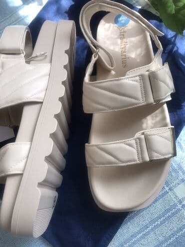 бежевые босоножки на тракторной подошве: Stradivarius, Размер: 38, цвет - Бежевый, Новый — 2