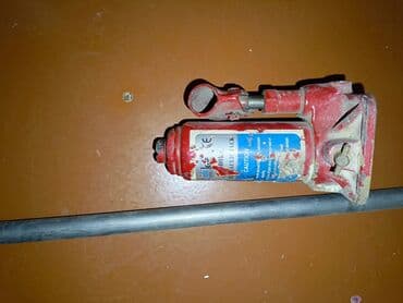 Qoşqular: İşlənmiş Hidravlik Domkrat, Maksimum yükqaldırma: 1 t, Ünvandan götürmə, Ödənişli çatdırılma — 3