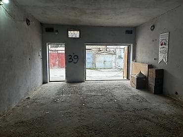 Гаражи: İcarəyə qaraj/ankaraj sahəsi Xüsusiyyətlər: - Geniş ikili giriş: biri — 4