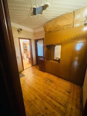 musfiqabadda ev satilir: Bakı, Yeni Yasamal, 4 otaqlı, Köhnə tikili, m. İnşaatçılar, 110 kv. m — 9