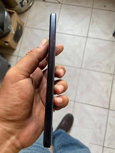 13 mini iphone: Poco F5, rəng - Qara, Sensor — 4