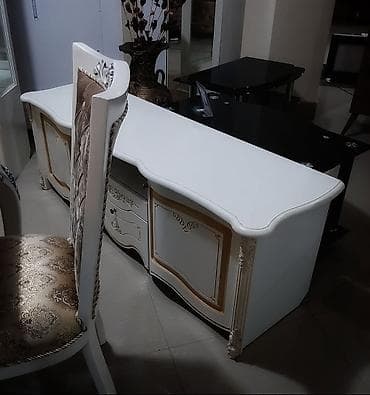 usta masasi: Yeni, Masa və oturacaqlar, Kredit yoxdur, Belarusiya — 4