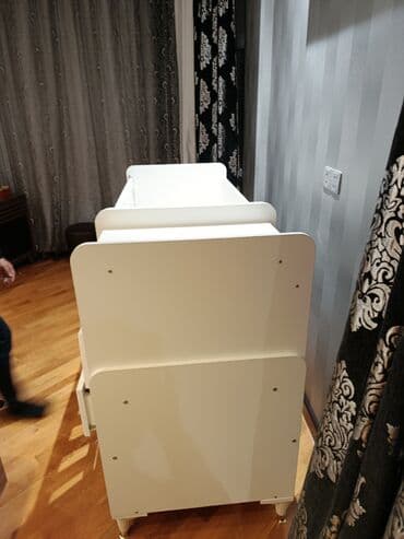 Uşaq və gənc otağı üçün dəstlər: Oğlan və qız üçün, Dördbucaq, Beşik, Dəstsiz, Matras ilə, Yellənmə mexanizmsiz — 2