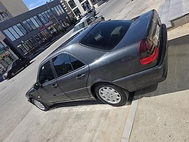 Salam maşın Aylə maşınıdır öz adimadir 1999.2000 model Elektiron