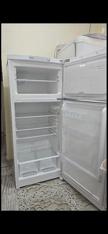 Soyuducu tam islekdi hec bir problemi yoxdur qiymeti 220 azn unvan