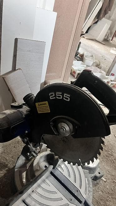Alətlər: Mitra mişarı – 255 mm disk diametri - Kəsim növü: bucaq və kəsim — 3
