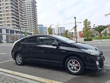prius yarasa: Toyota Prius: 1.8 l | Hetçbek — 5