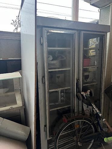 Soyuducu avadanlığı: Testoranı bağladığım üçün avadanlıqlar satılır. Təklif etdiklərim: - — 5