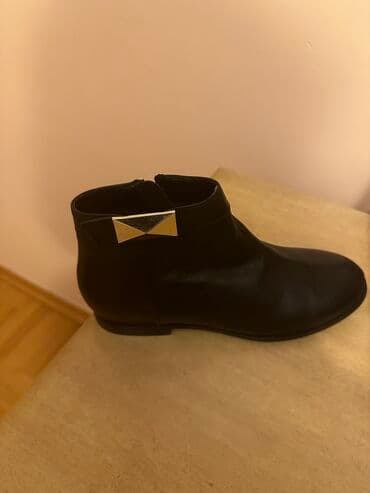 Ölçü: 36, rəng - Qara, Yeni