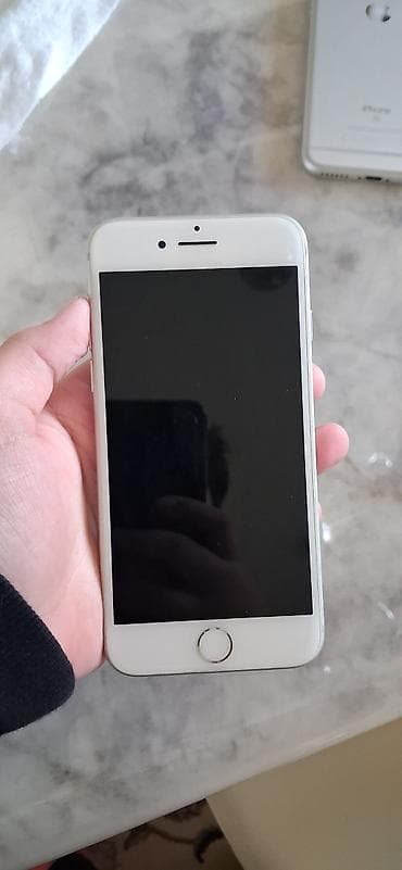 iphone 7 barter: IPhone 7, Gümüşü, Barmaq izi — 3