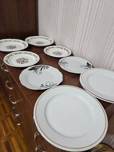 Tort və şiriniyyat qabları: Boşqablar, Keramika, Rusiya — 16