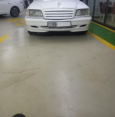 polsa masin bazari: Mercedes-Benz C-Class: 2 l | 2000 il Sedan — 6