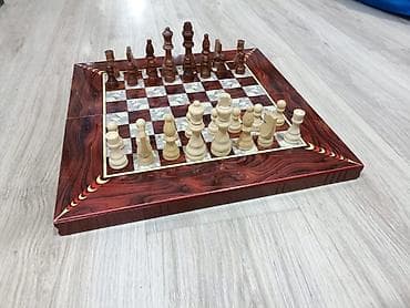 Sahmat uzunu 39sm eni 38 sm.icinde nerd oynamaq da olur.balaca olcude