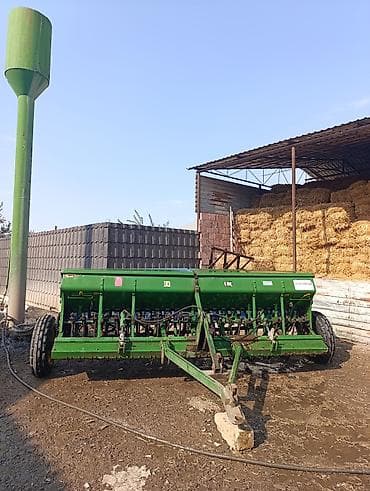 k 701 traktor: Işlənmiş taxıl səpən satılır. Real alıcıya endirim olacaq təcili — 1
