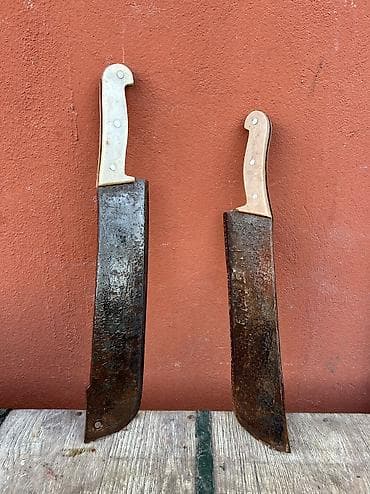 Qayçılar, bıçaqlar: Köhnə tip əl alətləri dəsti – qarışıq paket satılır.Qiymətlər — 5