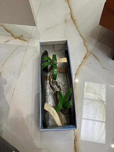 босоножки на тракторной подошве: Размер: 38, цвет - Зеленый, Б/у — 4