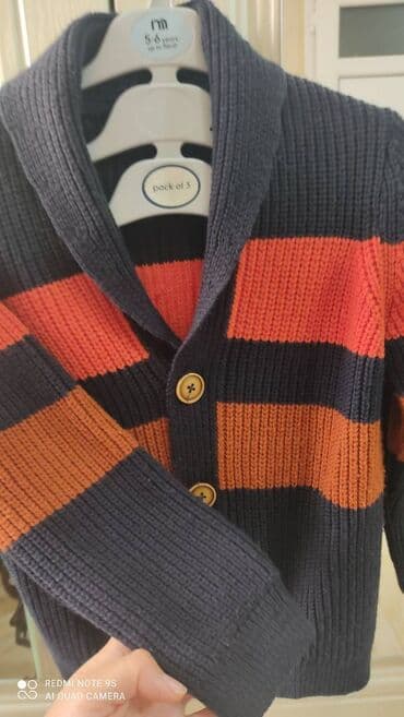 oglan ucun papaqlar: Yeni kimi qalin jaket.cox zövqludur.yeni kimidir.6-7 yaş üçündür.alan — 3