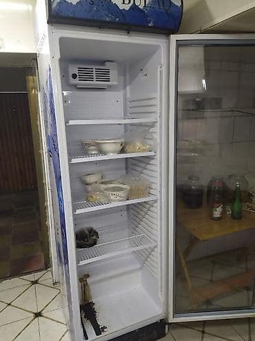 İstehsal avadanlığı: Soyuducu Vitrin Satılır Prablemi Bele yoxdu Qara leke silinende gedir — 1