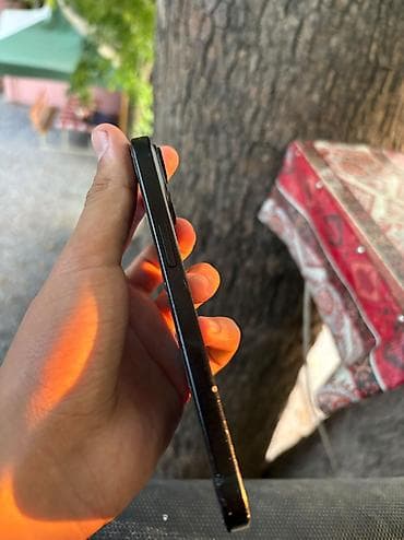 bluetooth qulaqciq: IPhone 15, Qara, Simsiz şarj — 5