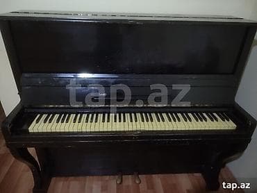 dj controller az: Köhnə qara belarusian pianinosu,istifadə olunub,kökdən düşmüş — 2