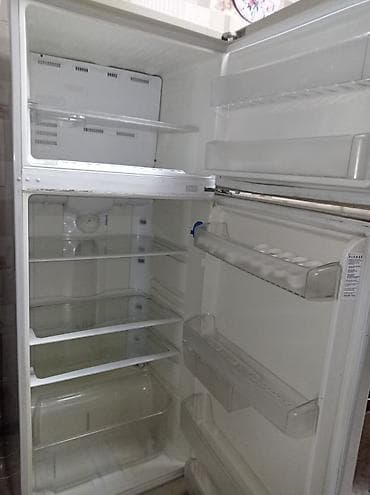 samovar satilir: İşlənmiş 2 qapılı Beko Soyuducu Satılır, rəng - Gümüşü — 2